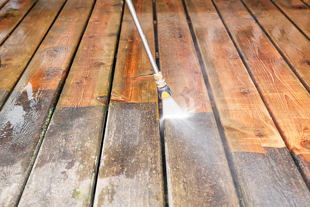 Best Garage Pressure Washing  in Uvalde, TX