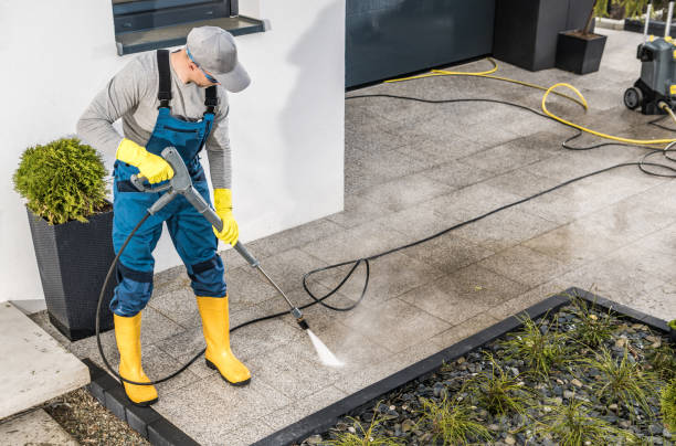 Best Pressure Washing Siding  in Uvalde, TX